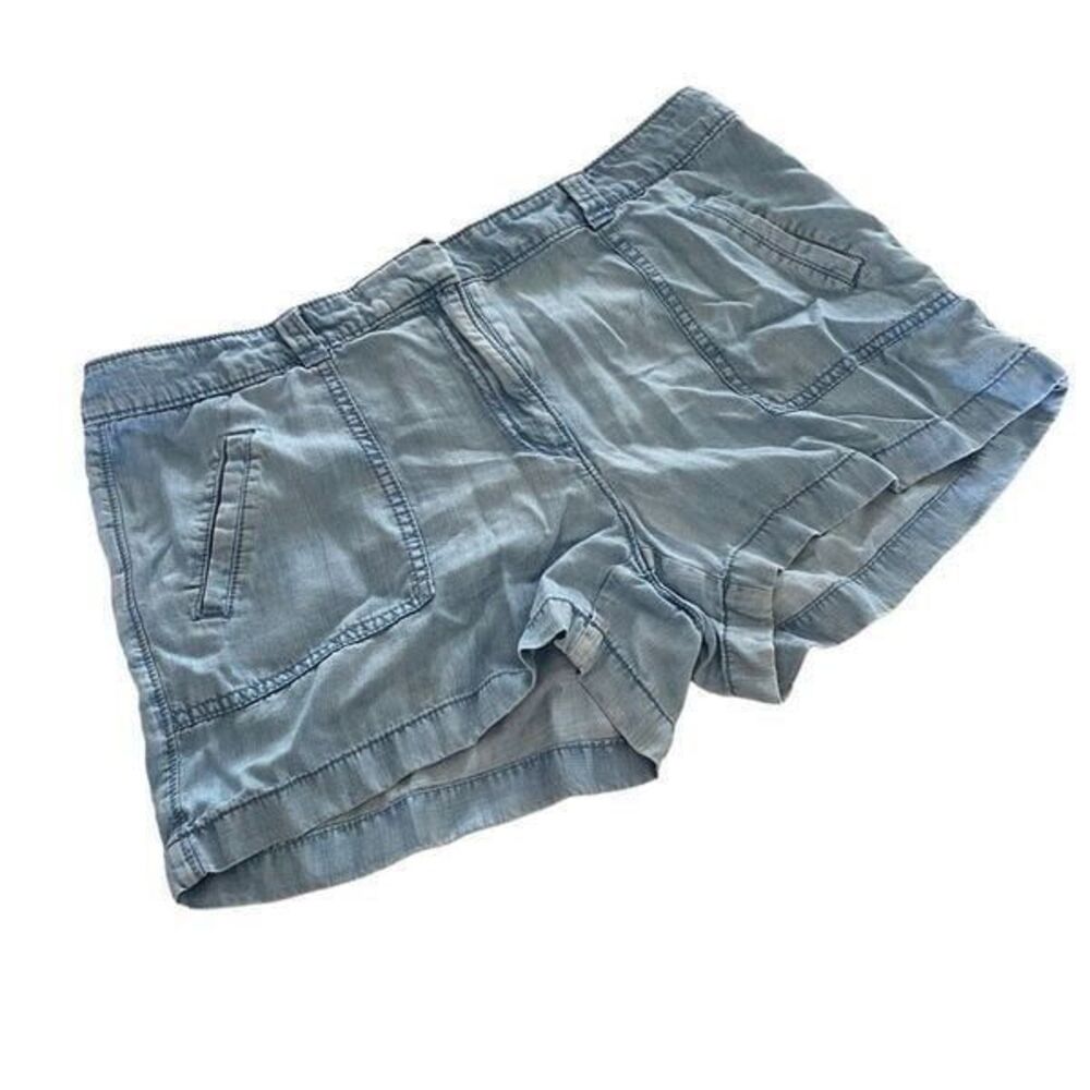 Loft Size 8 Light Wash Denim Jean Shorts